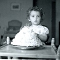 1942 Carole with her 2nd birthday cake