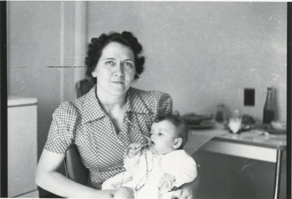 Cora and Carole Lee 1940