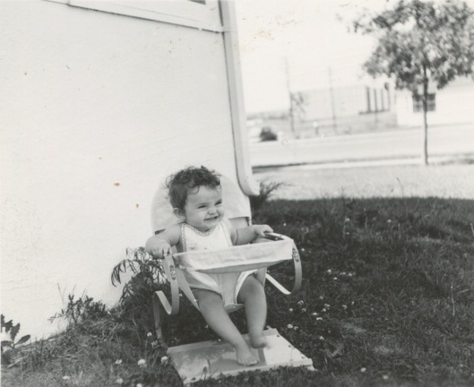 Carole Lee 3-4 months 1941 outside in baby chair