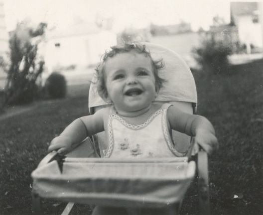 Carole Lee 5-6 months 1941 outside in baby chair