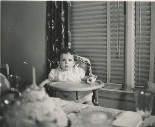 Carole Lee turns 1 1941