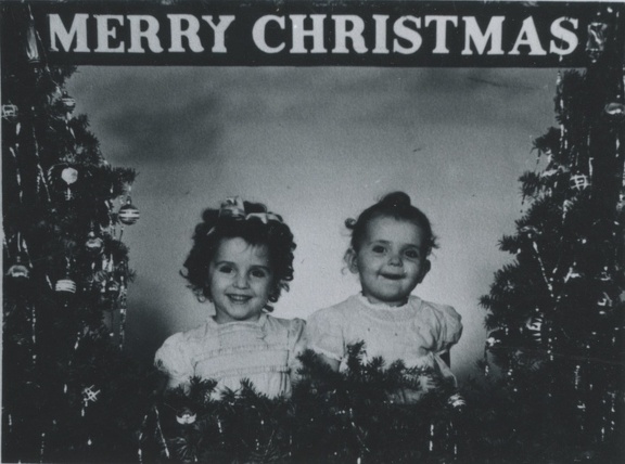 Christmas card Carole Lee and Lynn 1943?